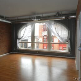317 S Clinton St in Syracuse, NY - Building Photo - Building Photo