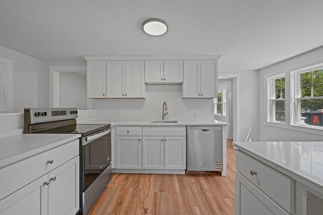 282 Parker Rd in Barnstable, MA - Building Photo - Building Photo