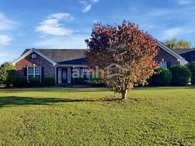 521 San Dra Way in Monroe, GA - Building Photo