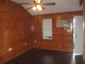 15091 Fort Campbell Blvd, Unit 11 in Oak Grove, KY - Building Photo - Building Photo