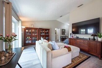 6817 S Gabrielle St in Tampa, FL - Building Photo - Building Photo