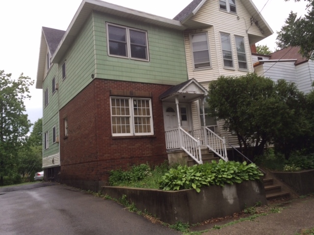 815 Union St in Schenectady, NY - Building Photo