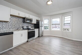 369 5th Ave in Troy, NY - Building Photo - Building Photo