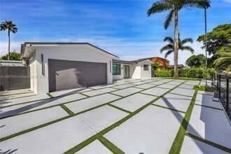 5501 McKinley St in Hollywood, FL - Building Photo - Building Photo