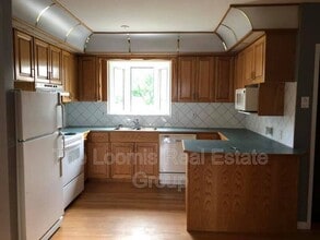 8708 Meadowlark Rd NW in Edmonton, AB - Building Photo - Building Photo