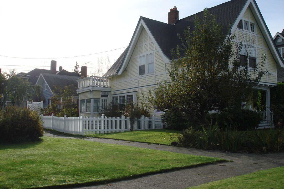 3402 N 28th St in Tacoma, WA - Building Photo