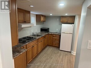 441 Rimilton Ave in Toronto, ON - Building Photo - Building Photo