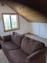 22517 Shawnee Rd, Unit Inglenook South in Indian Hills, CO - Building Photo - Building Photo