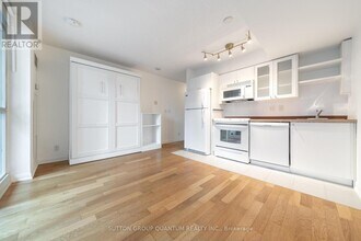 600 Fleet St in Toronto, ON - Building Photo - Building Photo