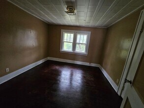 1331 N Machin Ave in Peoria, IL - Building Photo - Building Photo