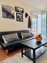 9730 Regent St, Unit #3 in Los Angeles, CA - Building Photo - Building Photo