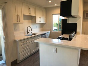 3611 Mentone Ave, Unit 5 in Los Angeles, CA - Building Photo - Building Photo