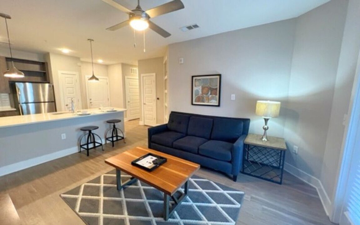 1160 S Johnson Ferry Rd NE in Atlanta, GA - Building Photo