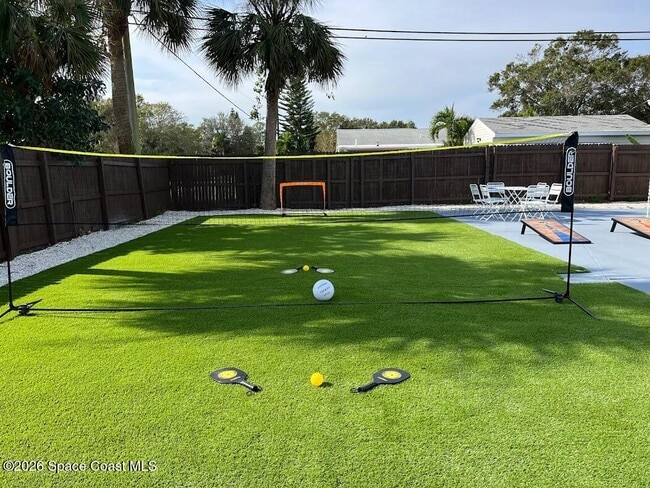 property at 1810 Elizabeth St