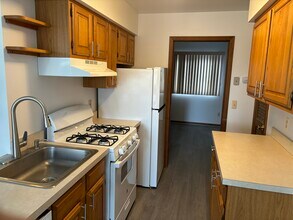 8 Acapulco Princess in Vernon, NJ - Foto de edificio - Building Photo