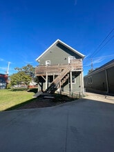 1354 W 65th St, Unit 2 in Cleveland, OH - Building Photo - Building Photo