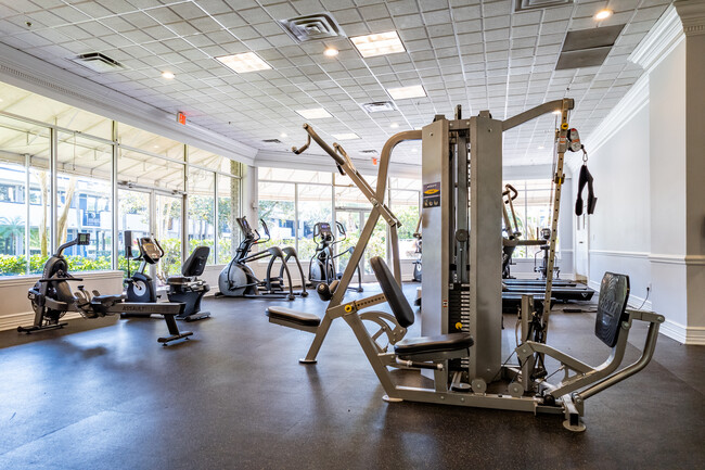 Maingate Village in Kissimmee, FL - Foto de edificio - Interior Photo