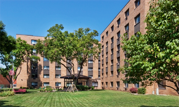 Winhaven Court Apartments in Winona, MN - Building Photo