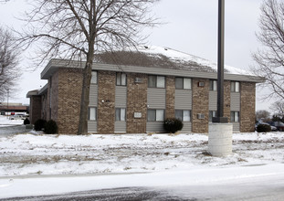 Lakeside Apartments in Buffalo, MN - Building Photo - Building Photo