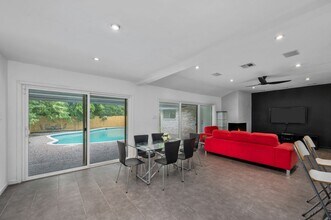 3106 Salem Ct in Sugar Land, TX - Building Photo - Building Photo