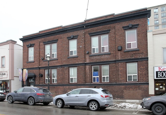 19-21 Dunlop St W in Barrie, ON - Building Photo - Building Photo