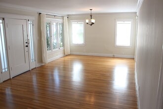 1221 N Orange Grove Ave in West Hollywood, CA - Building Photo - Building Photo
