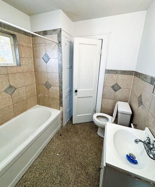 703 SW Tyler St in Topeka, KS - Building Photo