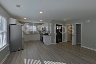 342 Angela St in Prattville, AL - Foto de edificio - Building Photo