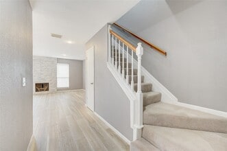 2810 Grants Lake Blvd, Unit 1106 in Sugar Land, TX - Building Photo - Building Photo