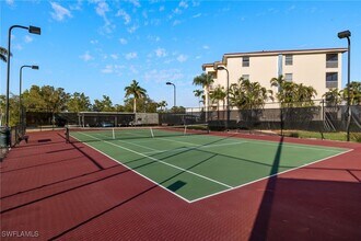 4015 Palm Tree Blvd in Cape Coral, FL - Foto de edificio - Building Photo