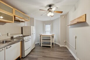 1707 N Gratz St in Philadelphia, PA - Building Photo