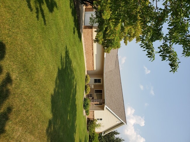 100 7th St NE, Unit 8 in Perham, MN - Building Photo - Building Photo