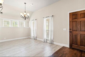 1648 Sandle Wood Dr in Weatherford, TX - Building Photo - Building Photo