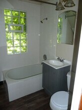 2359 S Kinnickinnic Ave in Milwaukee, WI - Building Photo - Building Photo