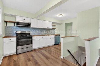 437 Lancashire Rd in St. Louis, MO - Building Photo - Building Photo