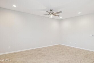 33974 Beeblossom Trl, Unit 702 in San Tan Valley, AZ - Building Photo - Building Photo