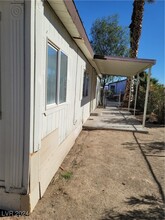 4575 Stemrose Way in Las Vegas, NV - Building Photo - Building Photo