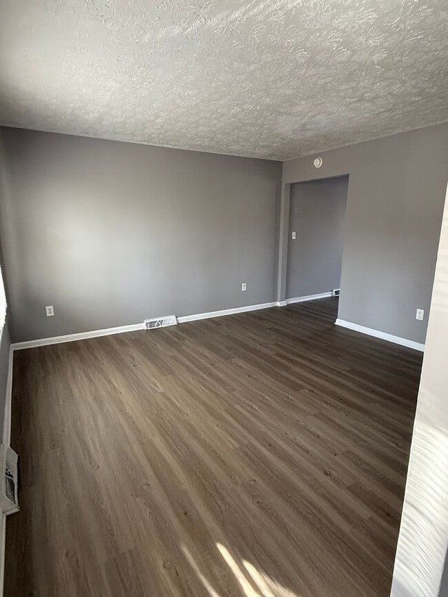 property at 1416 Meadow Ave