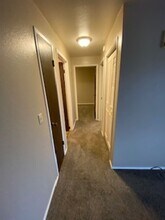 130-132 E Home Ave in Selah, WA - Building Photo - Building Photo