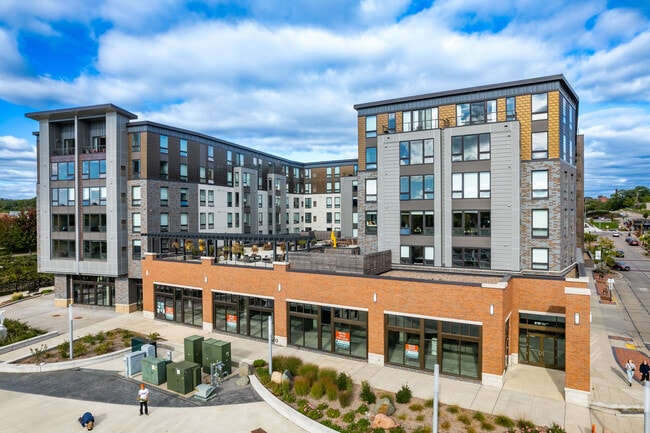 Haymarket Landing Apartments in Eau Claire, WI - Building Photo - Building Photo