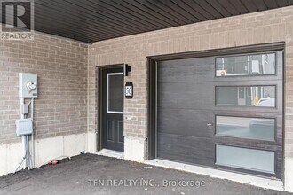 50 Melody Ln in Welland, ON - Building Photo - Building Photo