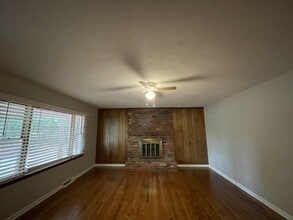 156 Hilldale Ln in Madison Heights, VA - Building Photo - Building Photo
