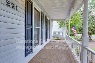 221 Adams Ct in Franklin, TN - Building Photo - Building Photo