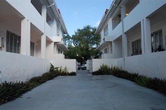 830-840 80th St in Miami Beach, FL - Building Photo - Building Photo