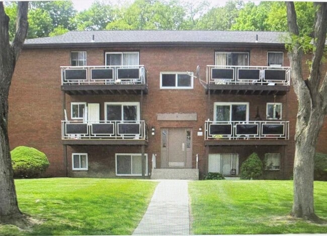 property at 19 Tanager Rd