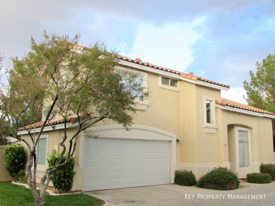 198 Chadwell Ct in Henderson, NV - Building Photo