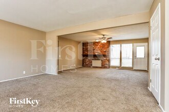 3250 Churchill Dr in Florissant, MO - Building Photo - Building Photo