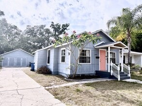 2425 Auburn St S in St. Petersburg, FL - Building Photo - Building Photo