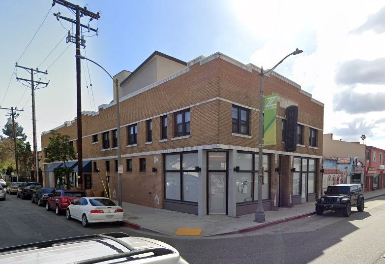 Palace Hotel Apartments in Long Beach, CA - Building Photo