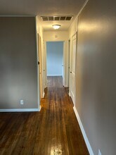 806 Lonsvale Dr in Anderson, IN - Building Photo - Building Photo